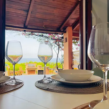 Orange House Nyaraló Costa Rei