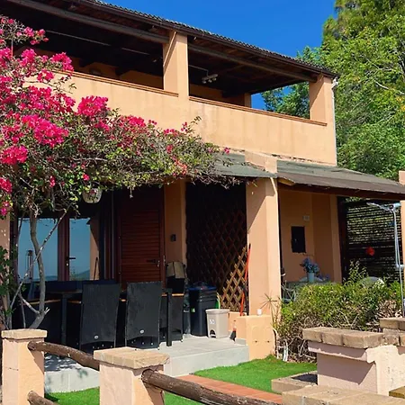 Orange House Nyaraló